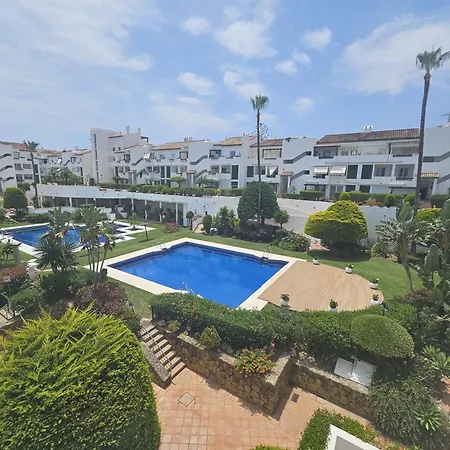 Apartmán Jacaranda Gardens By Lica Homes