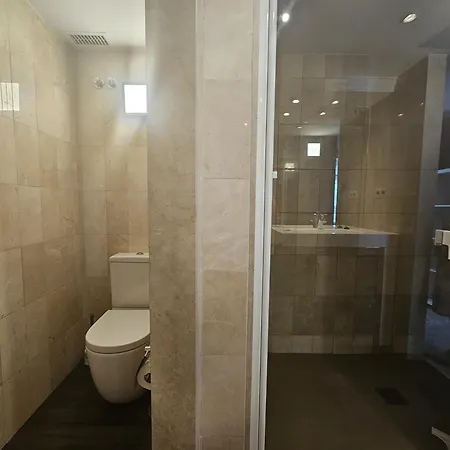 Apartmán Jacaranda Gardens By Lica Homes *