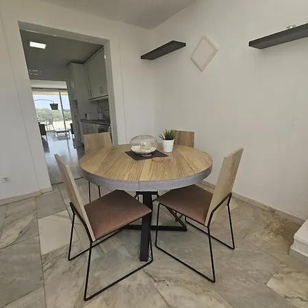 Apartmán Jacaranda Gardens By Lica Homes Estepona